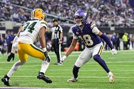NFL RedZone is back, heres how to stream it free for Week 1.
