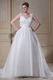 Resultado de imagem para novos modelos de plus size para noivas