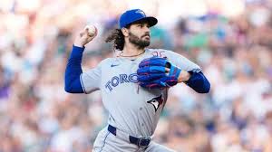 How Blue Jays beat the Yankees for Ernie Clement — and found an all-star