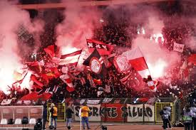 OM-Ajax: Supporters Interdits, Circulation Perturbée! Le Chaos à Marseille? - Imagen principal del artículo