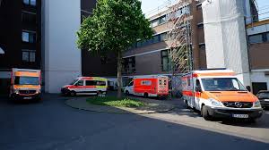 Großeinsätze in NRW: Seniorenheim-Bewohner kollabieren wegen Hitze