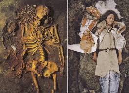 Illustration of a 7000-6000 year old burial of a young woman (aged around 20 when she died) and her newborn baby from Vedbaek, Denmark.