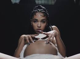 Résultat de recherche d'images pour "fka twigs"