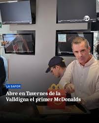 Está situado en el centro comercial La Vall Parc y ha permitido la creación de 35 nuevos puestos de trabajo