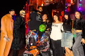 Love Island USA's Leah and Miguel attend HHN 2024 With Some Surprising 
Celebs