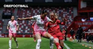 Las Rojinegras visitaron a Toluca Femenil en el Nemesio Diez