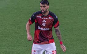 Atitude da torcida do Flamengo com Paquetá viraliza: 'Meu Deus'