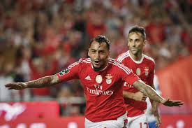 Resultado de imagem para benfica estoril