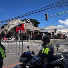 Terremoto de magnitude 7,8 deixa um morto e provoca desabamentos nas Filipinas