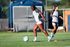 Após vitória, Grêmio Feminino realiza treino único para duelo com o Corinthians