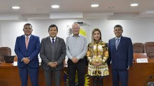 ¡Escándalo Andino! ¿Tus Impuestos Financiando Lujos Inútiles? - Imagen principal del artículo