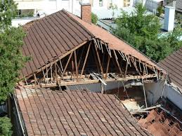 Bildergebnis für Dach Einsturz