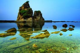 Hasil gambar untuk pantai sawarna lebak banten