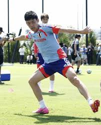 Football: Captain Endo out of World Cup, retires from Japan duty