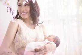 Hasil gambar untuk bugil telanjang NAJWA SHIHAB indonesia presenter tv