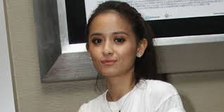 Kapanlagi.com - Aktris Joanna Alexandra mengaku senang melihat ekspresi komunitas PHD saat menonton film KATA HATI yang dibintanginya. - joanna-alexandra-senang-kata-hati-disam-10171c