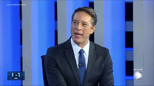 Jornalista desligado da Record pode reforçar elenco do SBT News