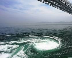 Naruto whirlpools Tokushima Japan, AI로 생성