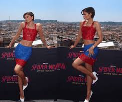 Look de Zendaya de Spider Man: el vestido Versace que convirtió a la actriz en la sensación de la gira promocional