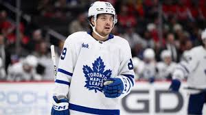 Maple Leafs trade forward Nick Robertson to Penguins