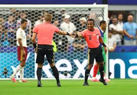 France vs Spain hit with unexpected delay after referee mishap