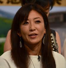 中島史恵58歳、黒ドレスで魅せる“抜群スタイル” 美オーラあふれる投稿に反響 - エンタメ - ニュース