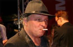 Axel Prahl Foto: <b>Jutta Engelmayer</b>. Smoking with Attitude - Axel Prahl auf <b>...</b> - axel-prahl