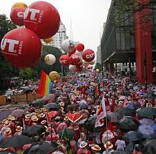 Resultado de imagem para 1º de maio de 2015