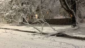 As winter storm hits Maryland, schools begin announcing closings, delays