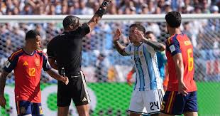 La expulsión de Enzo Fernández es correcta