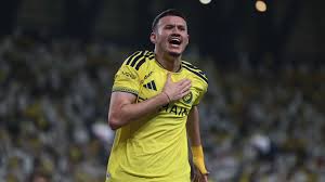 Vídeo: Abdullah Al-Hamdan premia a Postecoglou ante Al-Faisaly