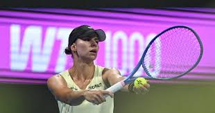 Jekaterina Aleksandrowa - Magda Linette w 2. rundzie WTA 1000 w Dubaju. Relacja na żywo