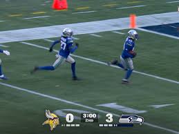 Ernest Jones returns 84-yard pick-six to give Seahawks early lead vs. Vikings | NFL Highlights