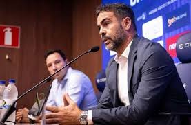 Artur Jorge diz que lesões podem gerar oportunidades no Cruzeiro