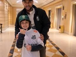 Neymar conoce a su 'tocayo' argentino antes del juego en Buenos Aires
