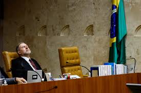 Saída negociada evita julgamento sobre suspeição: como Toffoli foi convencido a deixar caso Master