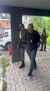 Falso policial é preso em SP