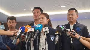พลอยทะเล ซบภูมิใจไทย: ปัญหาภายใน ปชป. และอนาคตภูเก็ต - Imagen principal del artículo