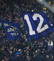 Ultrașii lui Inter, atac rasist. Scene șocante în Italia: patru tineri au fost bătuți și batjocoriți în gară de ultrașii echipei lui Chivu