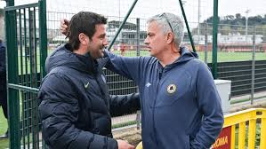 Jose Mourinho, întrebat frontal dacă l-a atacat pe Cristi Chivu. „The Special One” a dat-o la întors