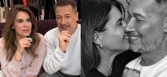 Julie Perreault fait une précision sur son mariage avec Stéphane Rousseau - Vedette Québec