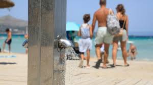 Tragischer Badeunfall auf Mallorca: Deutscher stirbt an der Playa de Muro — noz.de