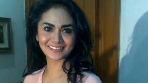 Hasil gambar untuk bugil telanjang NAJWA SHIHAB indonesia presenter tv