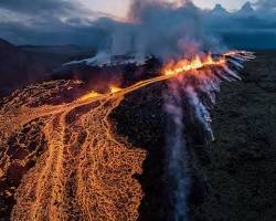 Image of Iceland Volcano eruption