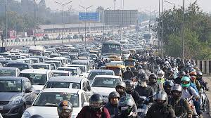 Hot Weather in Delhi Today: Clear Skies, Scorching Sunshine as Temperature Soar to 37°C