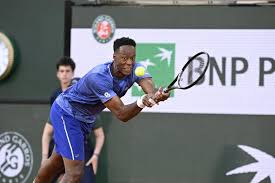 Trend Google: gaston tennis