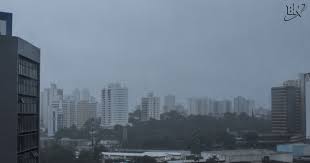 Salvador deve ter fim de semana com muitas nuvens e possibilidade de chuva isolada