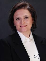 ... a diretora de Relações Internacionais da Feevale, Paula Casari Cundari, ... - 815ea081-6cb2-4ec6-b387-6e9d3142a0ca