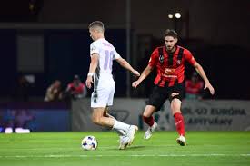 Csikszereda - FCSB, de la 20:30, pe iAMsport.ro. Campioana caută un nou succes în play-out. Echipele de start