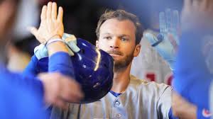 Chicago Cubs: What to do with free agency-bound Ian Happ?